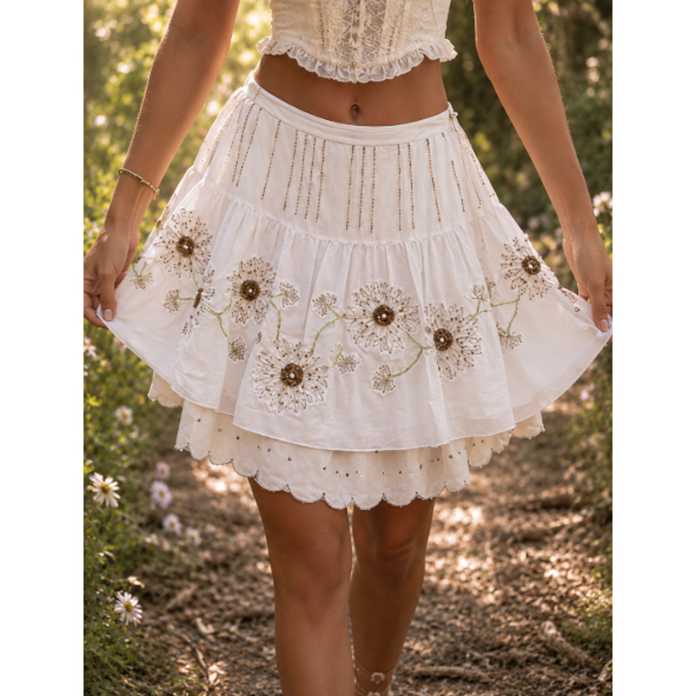 Bebe White Beaded Floral Embroidered Mini Skirt XS Boho Y2K Fairy Cottage READ